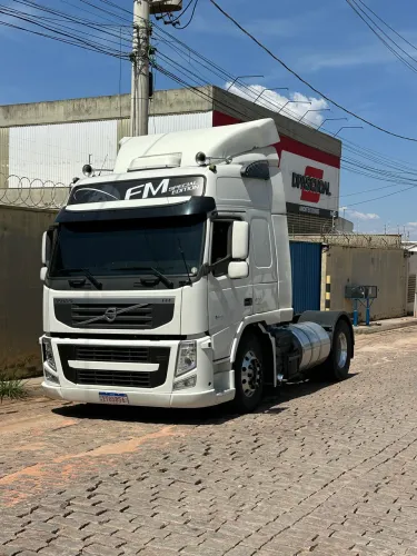 Volvo FM 370 4x2 Globetrotter toco automático 