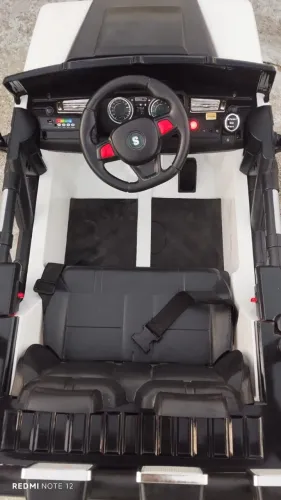 Carro elétrico infantil