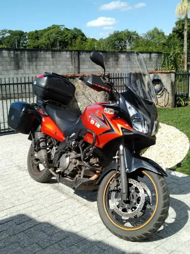 Suzuki V Strom 650 2011