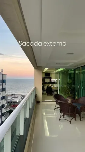 Locação de verão, L5000,  apto com 300 m² privativos, 5 suítes,  em Meia Praia - Itapema -