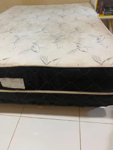CAMA BOX USADA