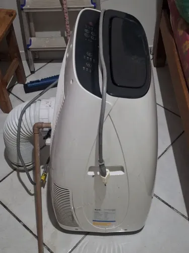 AR CONDICIONADO PORTÁTIL 