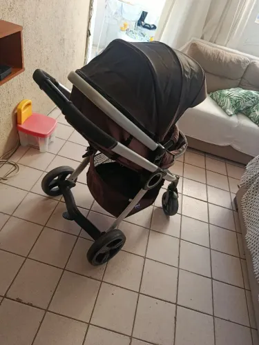 Carrinho de bebê + Moises CHICCO - valor negociável