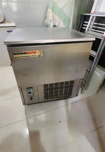Ultracongelador Klimaquip- 220V 4 Bandejas 