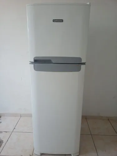 GELADEIRA CONTINENTAL MUITO NOVA!!!