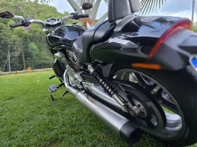 Vendo ou troco V-rod muscle
