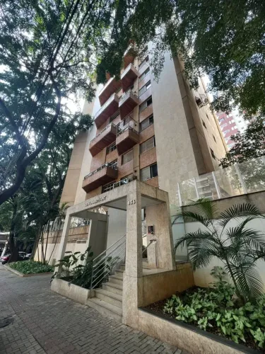 Apartamento exclusivo em Lourdes - 180 m² | 1 apartamento por andar