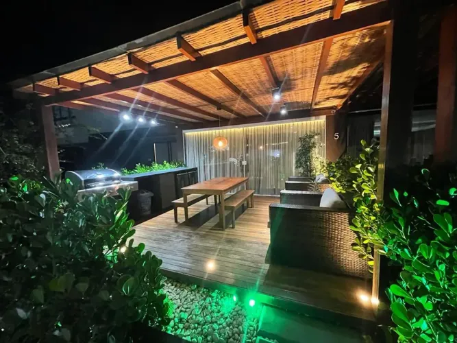 Linda casa alto padrão em Patamares, Colina A