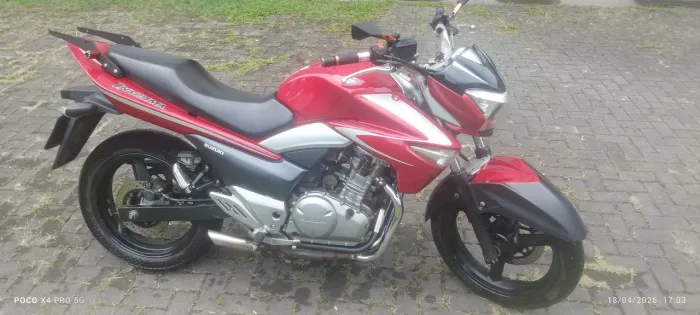 Suzuki Inazuma 250cc (2016)