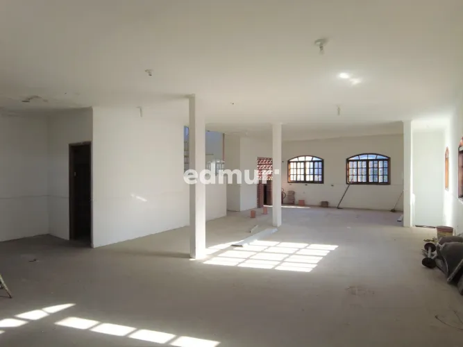 SALÃO para ALUGUEL com 100m² no bairro Parque Capuava com 0 quartos e 0 vagas. Santo André