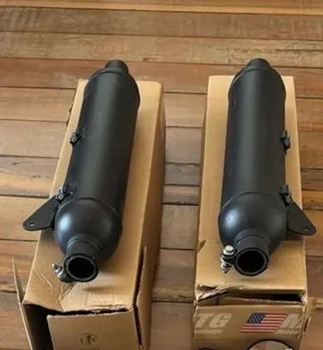 Par de escapamentos originais Royal Enfield shotgun 650