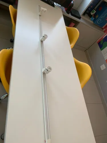 Trilho Eletrificado 1M com 3 Spots LED Direcionáveis