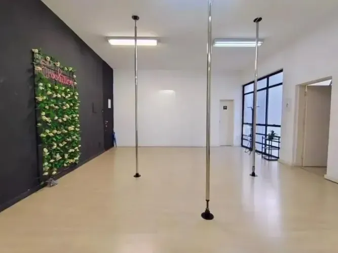 Locação | Conjunto de Salas Comerciais com 78 m² - Centro, em Florianópolis.