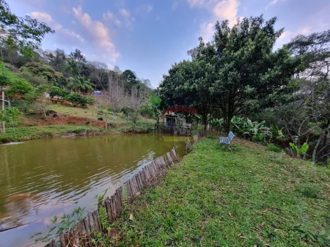 Sítio Santa Isabel ! Bairro Pedra Branca