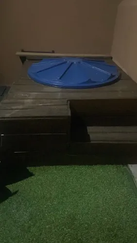 Vendo caixa d água + deck + tubulação de encher