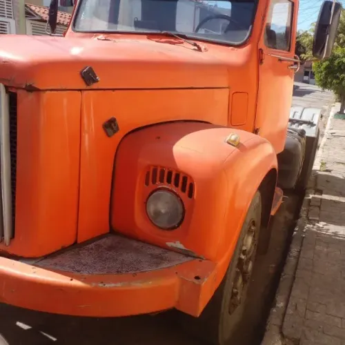 Vendo cavalo mecanico Scania L110 ano 1974 mecanica Scania 112
