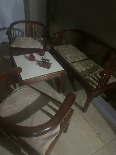 Cadeiras chinesas com tapete 