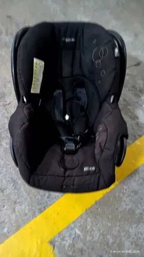Cadeirinha de carro e paseio para bebês e crianças