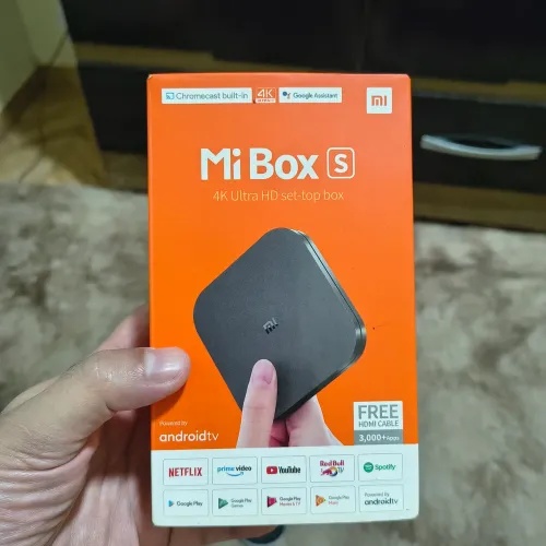 Mi box tv 1°geração impecável