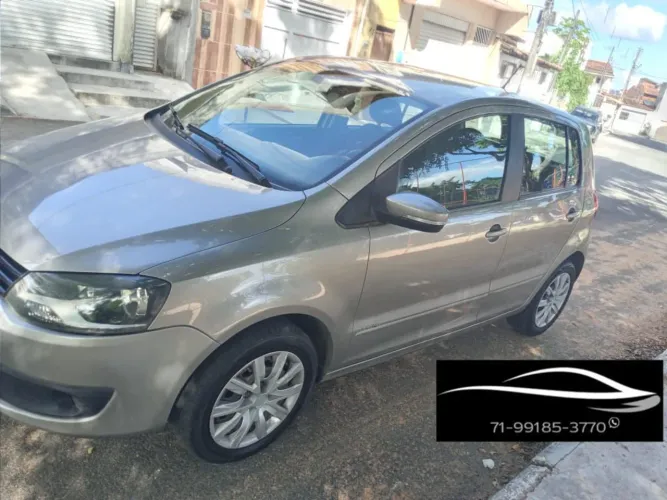 Volkswagen Fox 1.6 MI Total Flex 8V 5P 2013