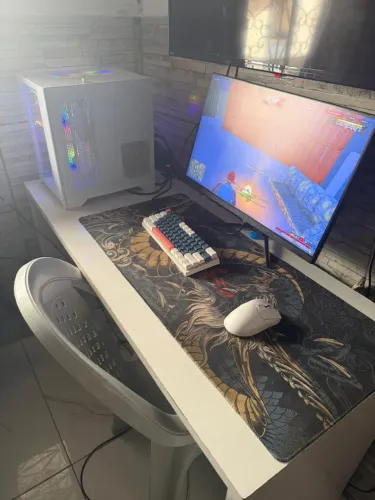 PC GAMER WHITE CLEAN, ACEITO OFERTAS. VALOR SO DO GABINETE VENDO O SETUP TODO SE QUISER
