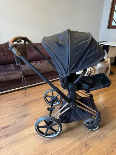 Carrinho de bebê cybex priam
