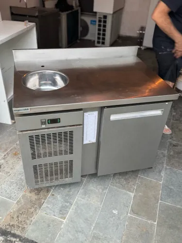 Balcão Refrigerado Ingecold com Pia