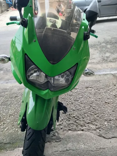 Vendo esta linda moto
