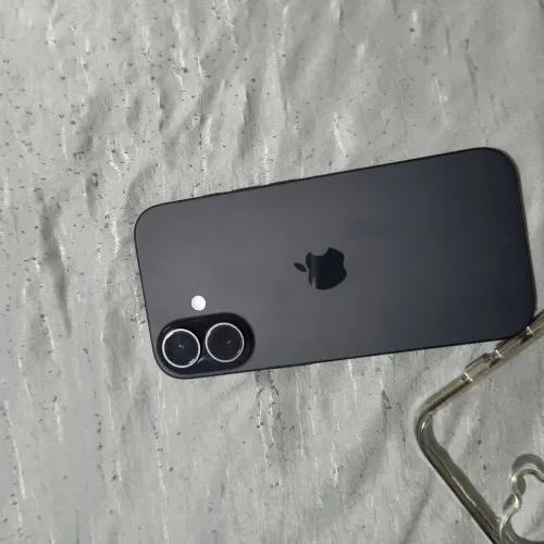 Vendo iPhone 16 256gb 3 meses de uso novo
