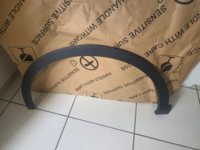 Moldura paralama Q3 2020 em diante (fender)