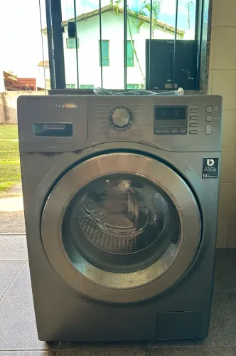 Máquina lava e seca roupas 10,1kg/6kg
