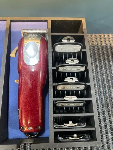 Máquina de cortar cabelo profissional wahl magic clip