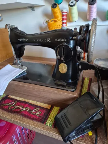 Maquina de costura Singer