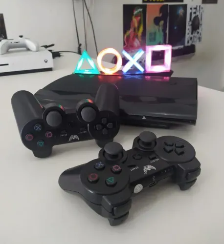 PS3 + 2 Controles + 10 Jogos - HDMi não funciona