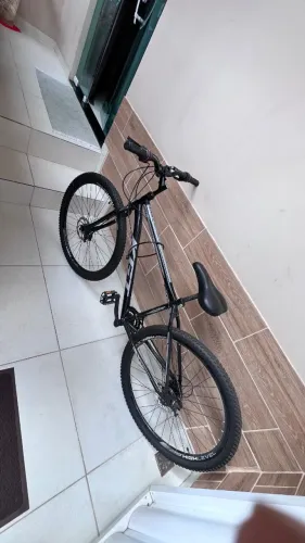 Bicicleta Aro 29 Aço Carbono KGT Freios A Disco 21 Marchas