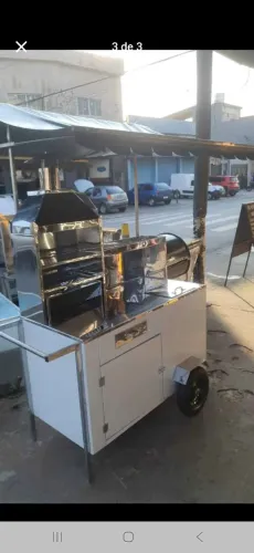 Carrinho de churrasco novo, comprei mais nunca usei, valor 1800 reais.