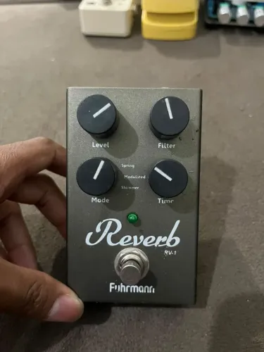Pedal de reverb fhurman R-V1