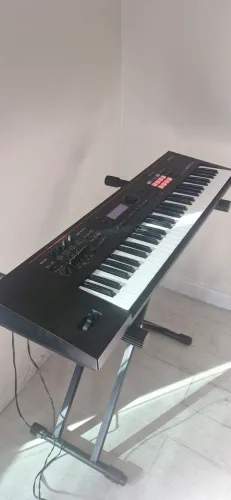 Teclado XPS 30 Roland