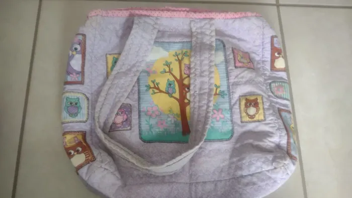 Bolsa de corujinhas feita a mão 