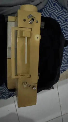 Máquina de costura Singer