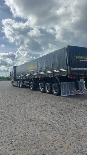 Carreta guerra quatro eixos 