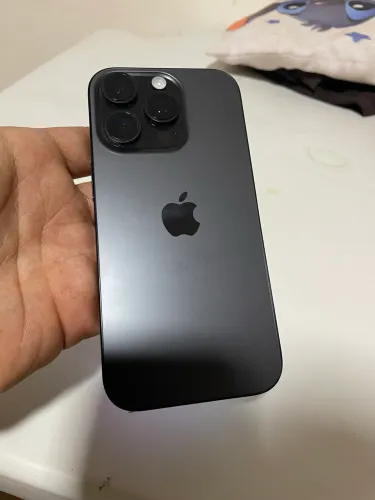 iPhone 16 Pro 256GB muito novo sem marcas ainda na garantia
