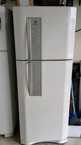 GELADEIRA ELETROLUX 220 VOLTS