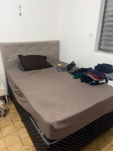 Vendo cama de casal com cabiceira