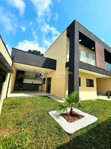 Sobrado à venda, 149 m² por R$ 849.000,01 - Vila Rosa - Piraquara/PR