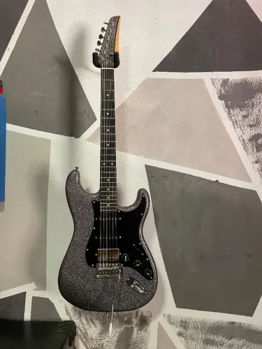 Guitarra seizi seminova