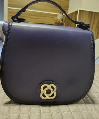 Bolsa Média Petite Jolie 