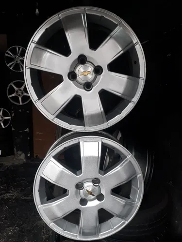 Roda Montana esporte com pneus 185 35 17 Por 2500