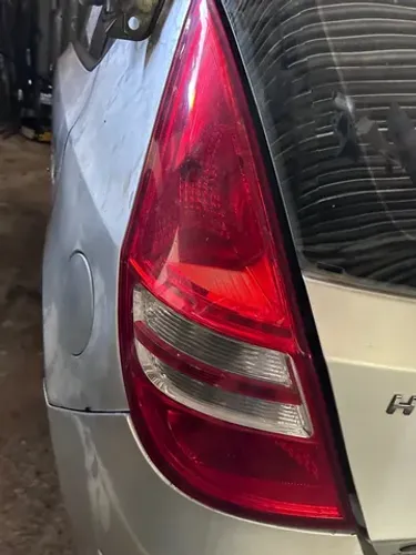 Lanterna traseira esquerda  i30 Hyundai  usada 