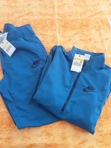 Agasalhos originais importados Nike e Puma
